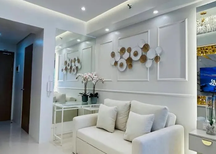 Glam 2 Hotel, Gma Network, Quezon * Manila